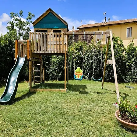 With Swimming Pool In Tuscany